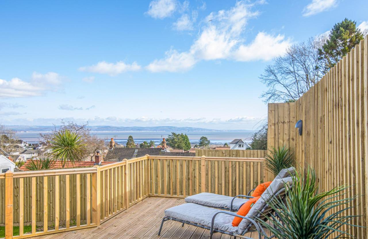Luxury Property With Hot Tub And Sea Views Oystermouth Exterior photo