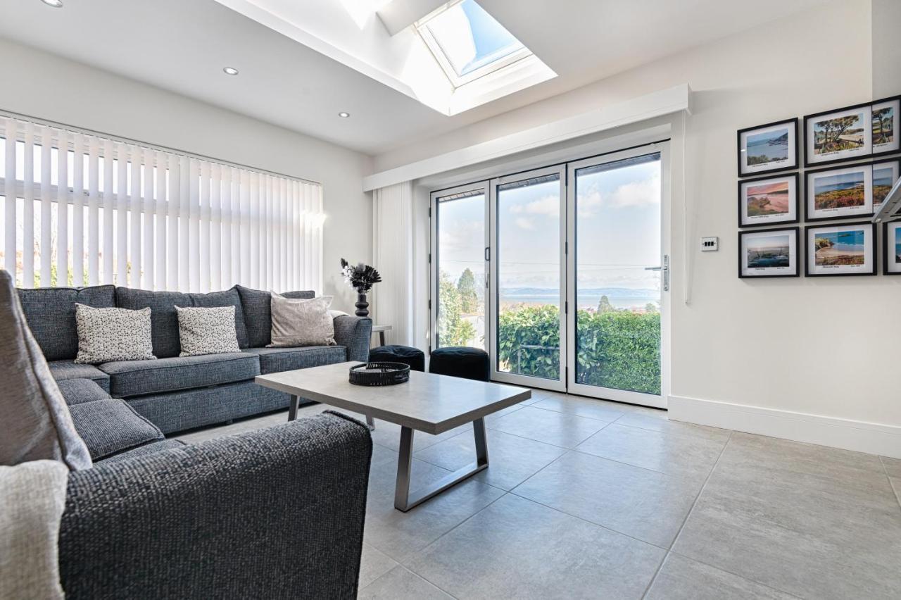 Luxury Property With Hot Tub And Sea Views Oystermouth Exterior photo
